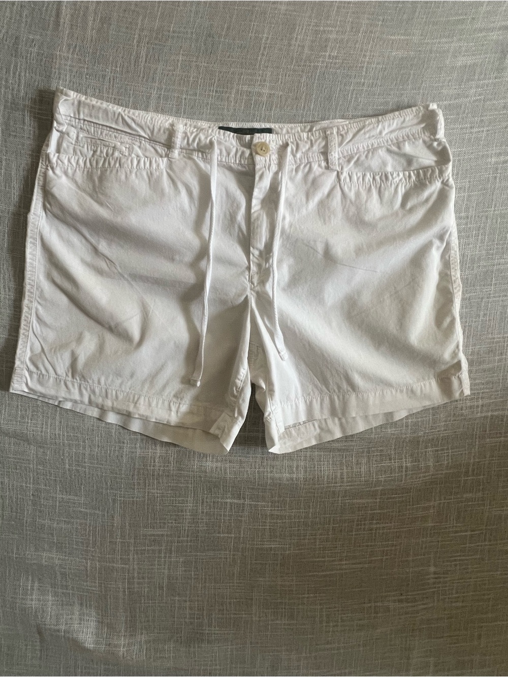 LRL Ralph Lauren 12P White Green Label Drawstring Bermuda Shorts tie front.